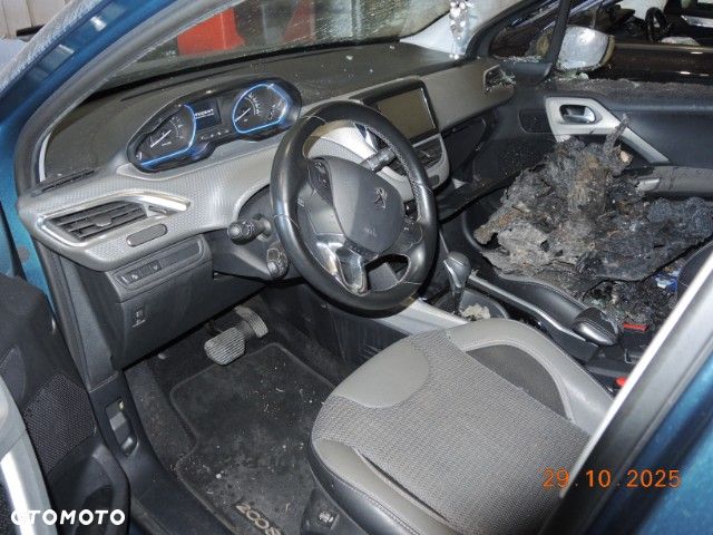 Peugeot 2008 - 7