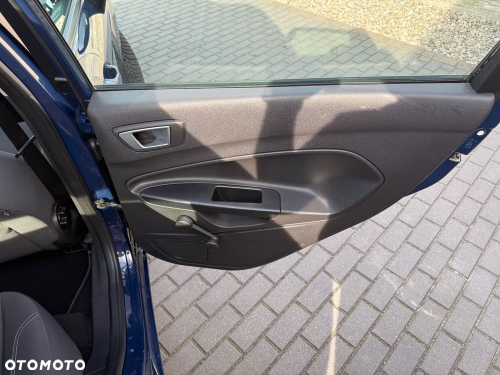 Ford Fiesta - 15