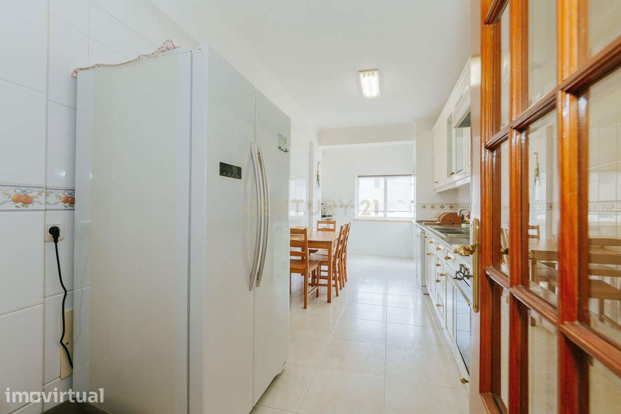Apartamento T3 em Santa Iria de Azoia, Loures - Grande imagem: 4/32