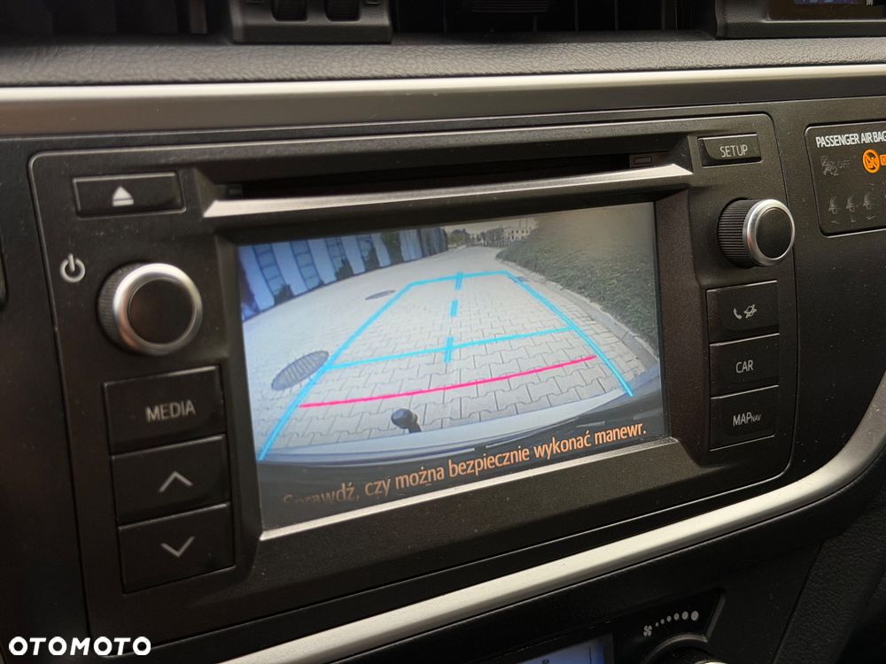 Toyota Auris 2.0 D-4D Premium Comfort - 25