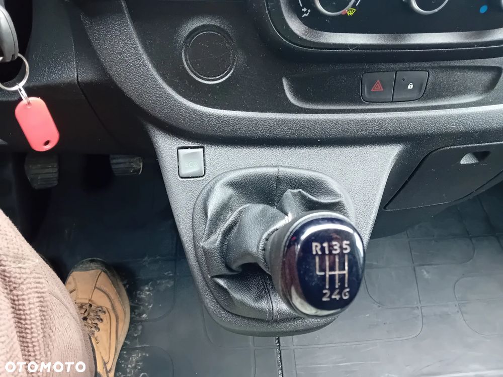 Renault Trafic - 22