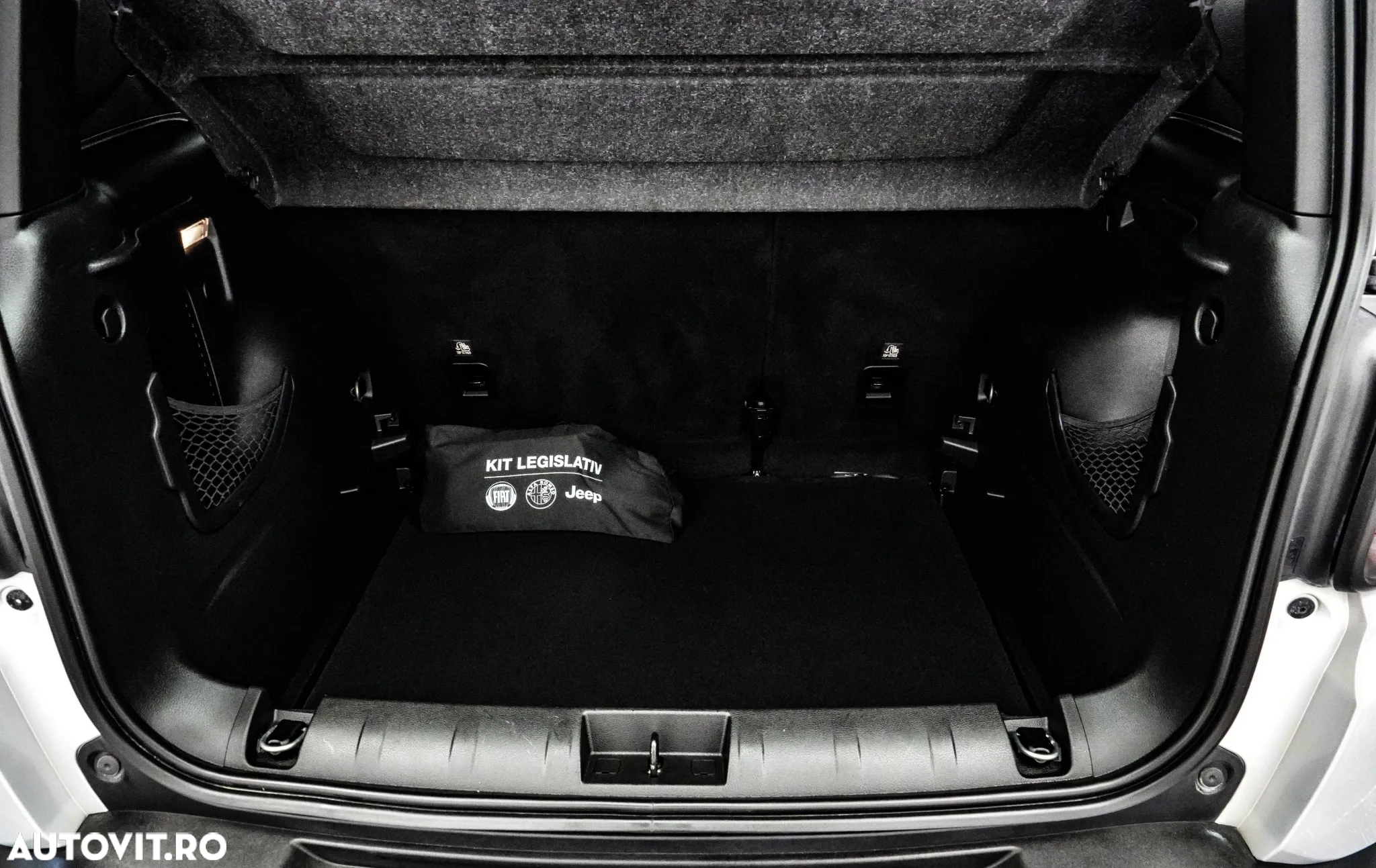 Jeep Renegade 1.0 Turbo 4x2 M6 Longitude - 24