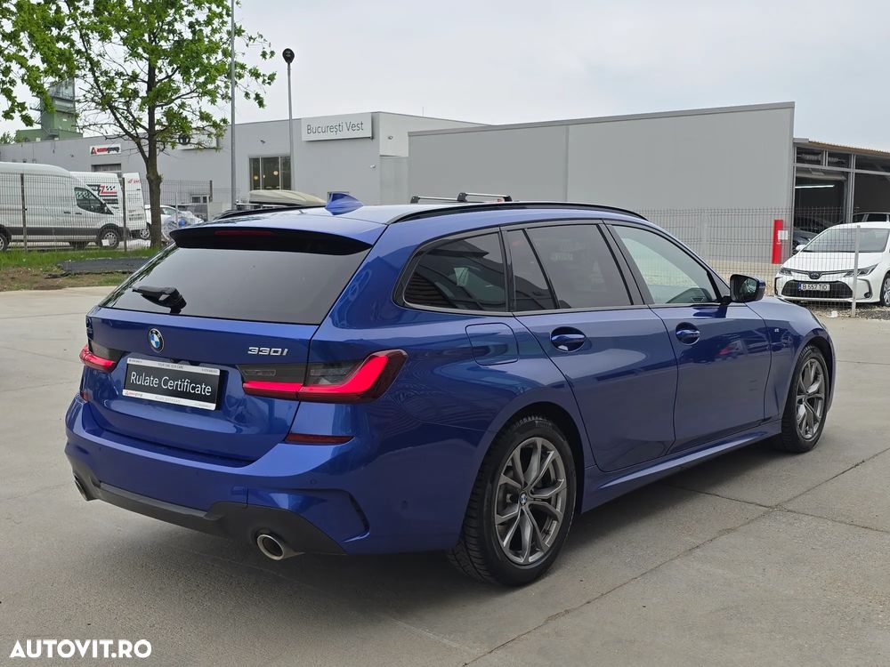 BMW Seria 3 330i xDrive AT - 4