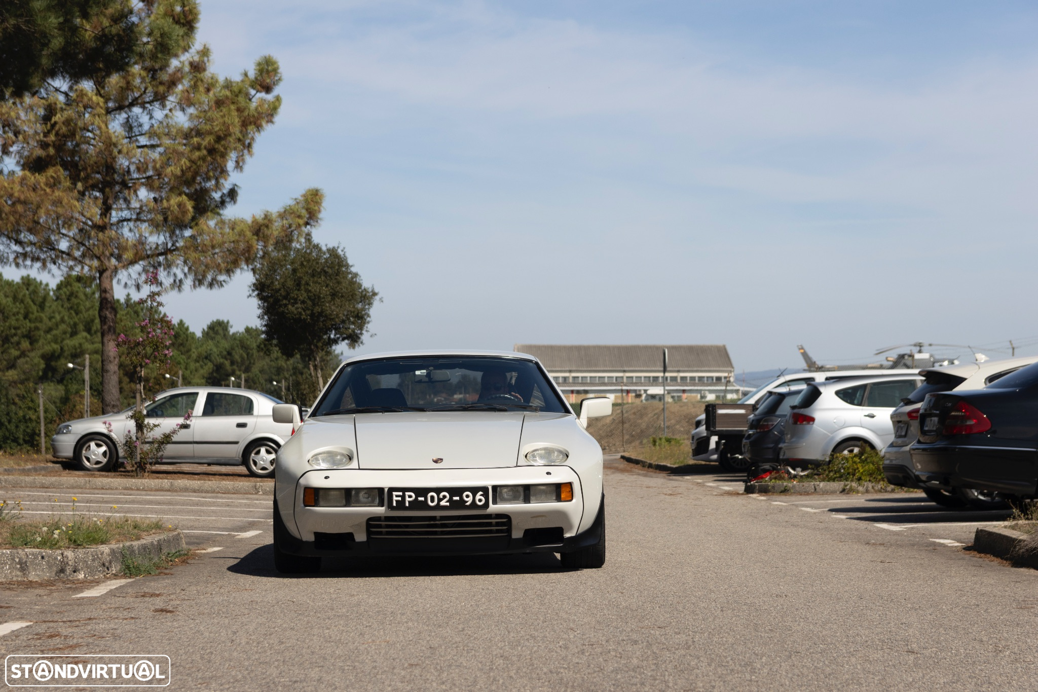 Porsche 928 - 26