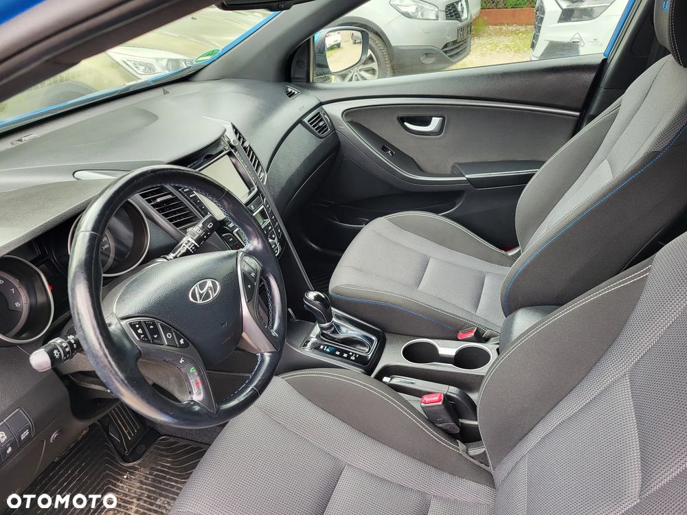 Hyundai i30 Kombi 1.6 GDi DCT Premium - 12