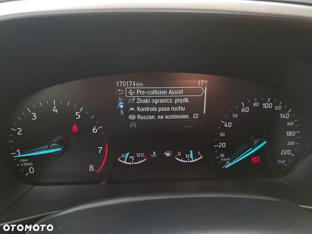 Ford Focus 1.0 EcoBoost Titanium Business - 24