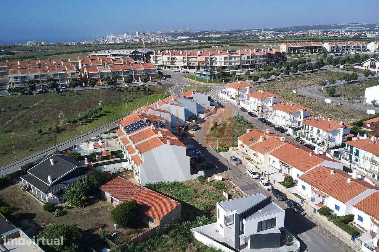 Lote de Terreno na Praia Azul em Santa Cruz - Grande imagem: 4/6