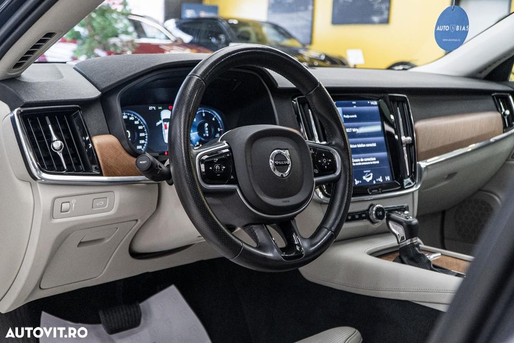 Volvo S90 D5 AWD Inscription - 33