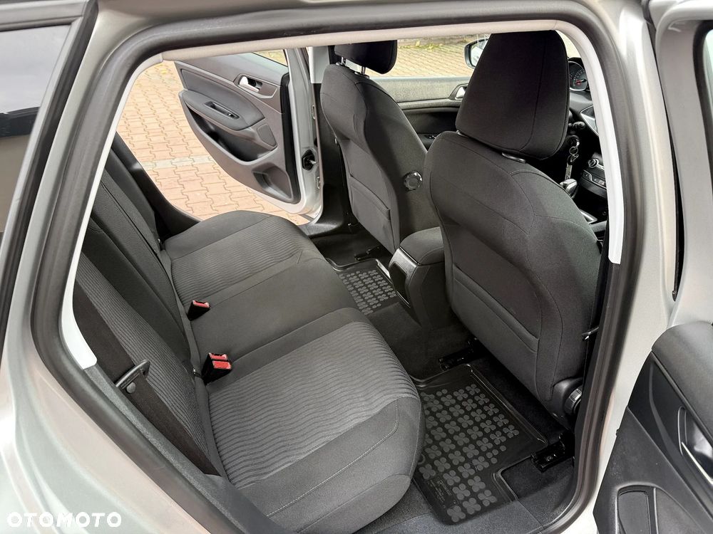 Peugeot 308 - 13