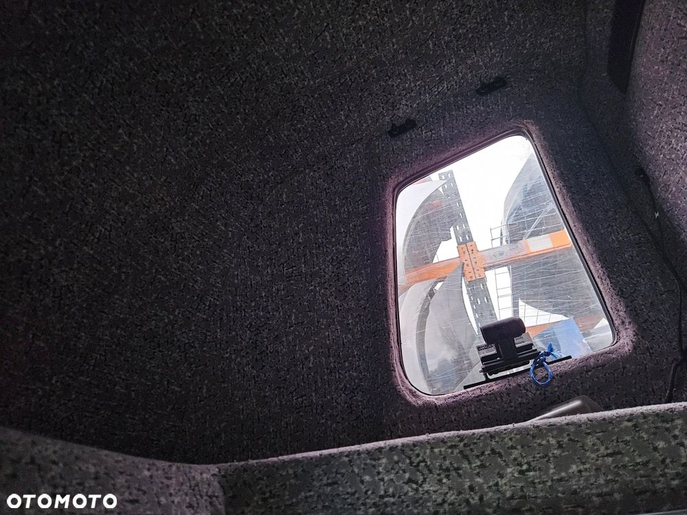 Renault Master III 3  kurnik zabudowa sypialnia - 13