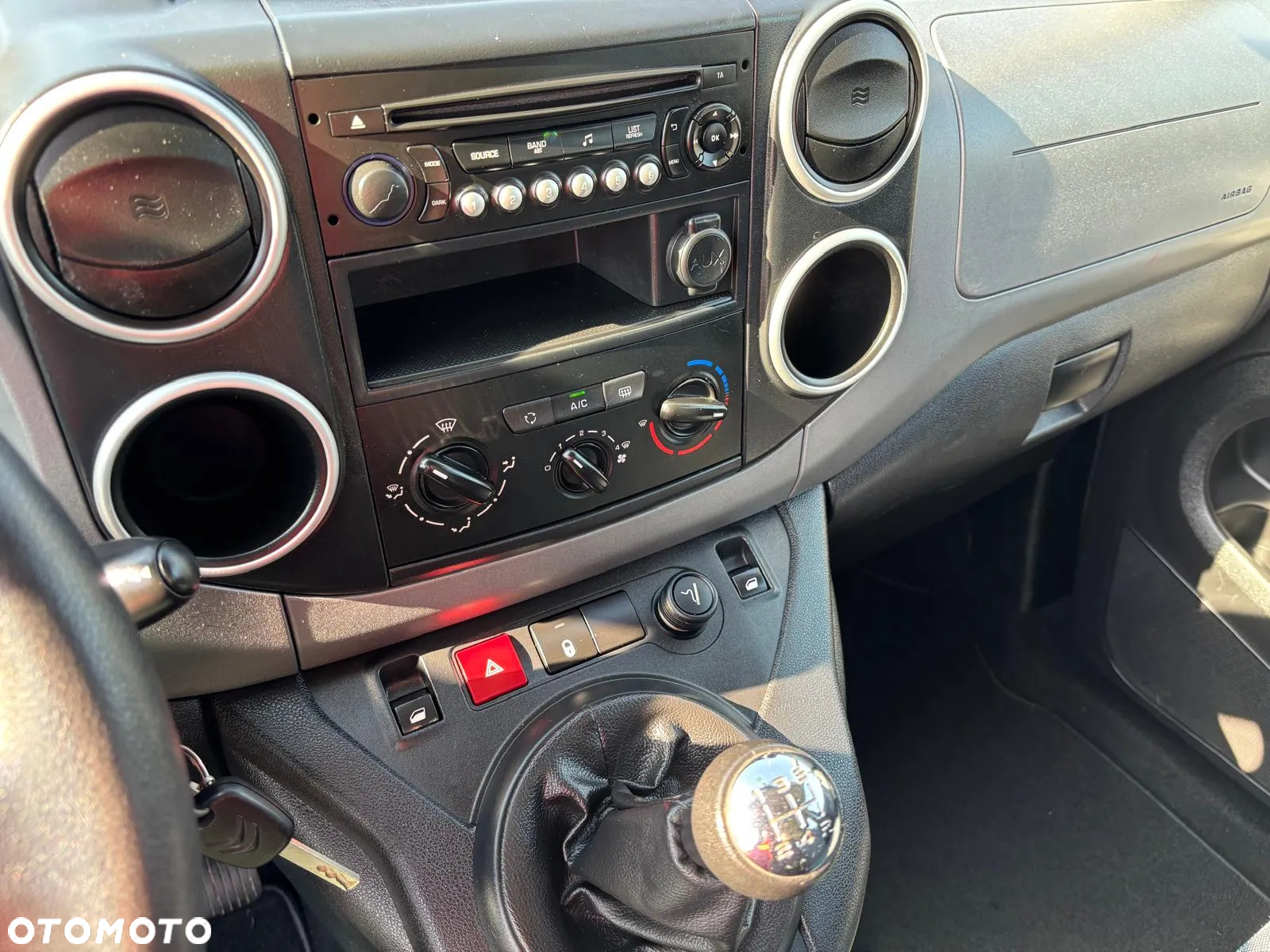 Citroën Berlingo M 1.2 PureTech Feel S&S - 25