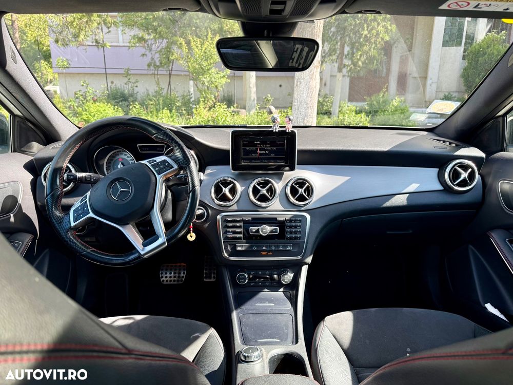 Mercedes-Benz GLA 200 (CDI) d 4Matic 7G-DCT AMG Line - 11