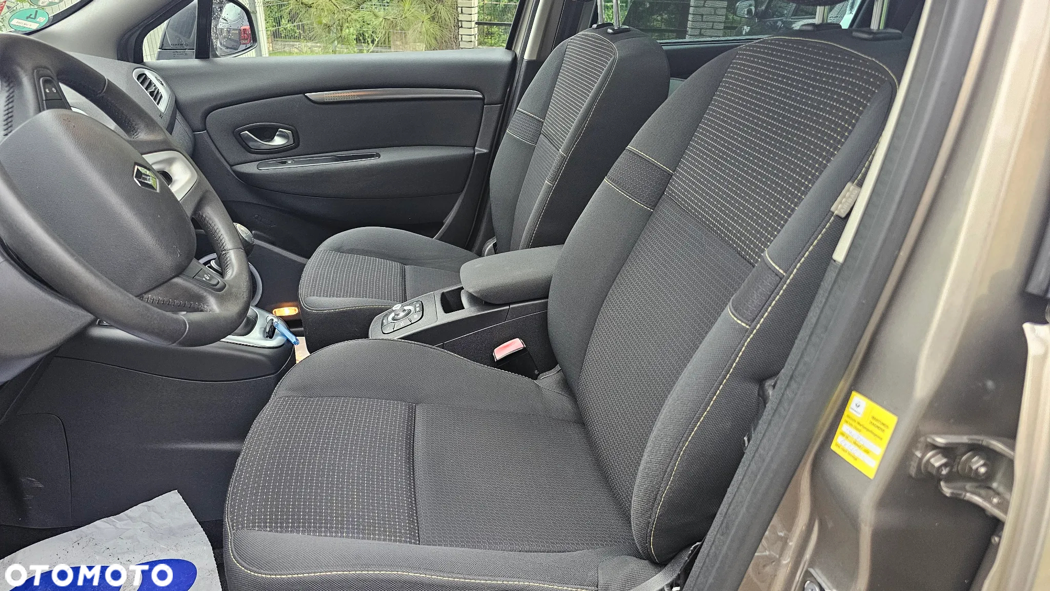 Renault Grand Scenic Gr 1.4 16V TCE Privilege - 19