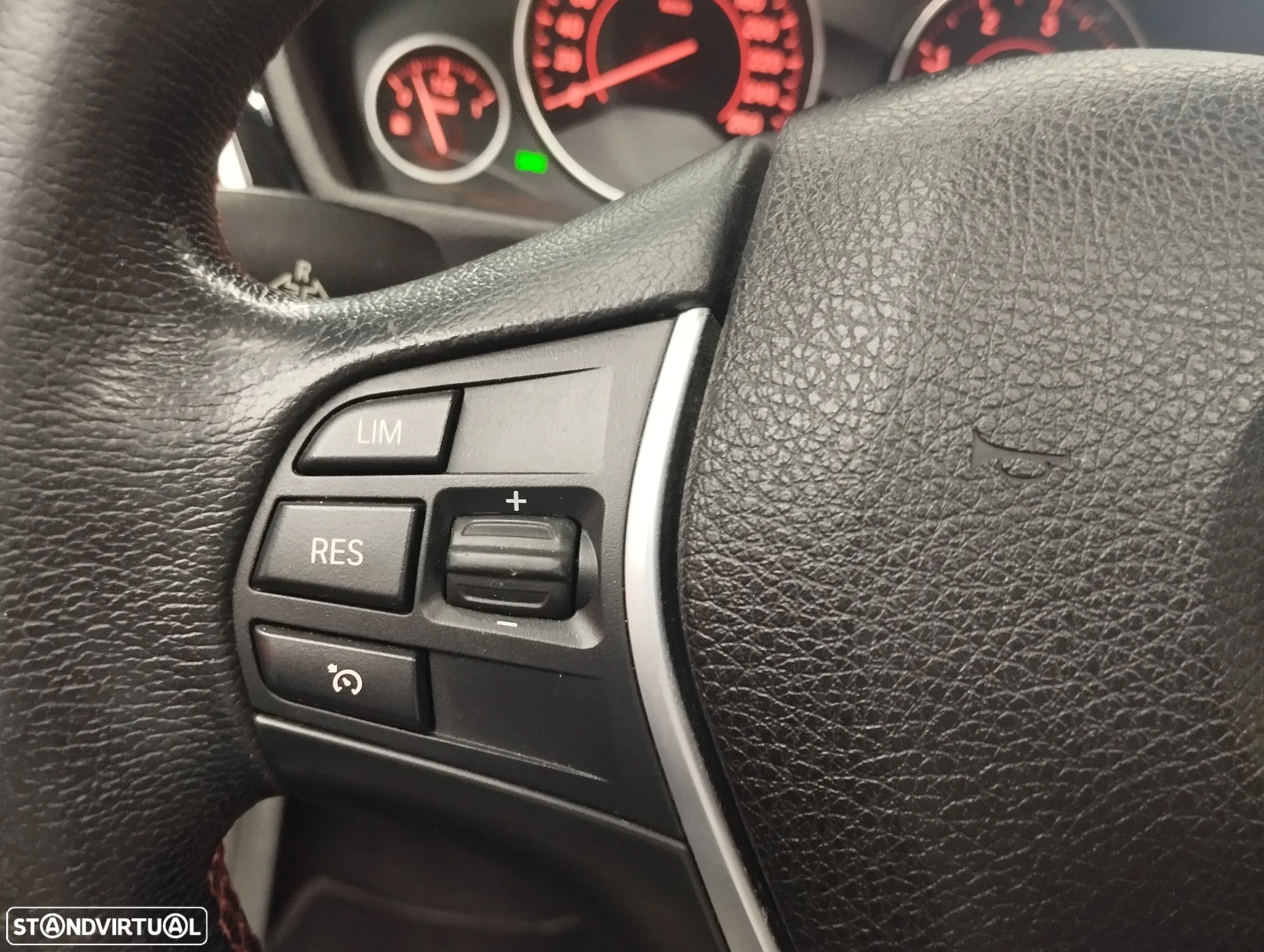 BMW 320 d Touring EfficientDynamics - 24