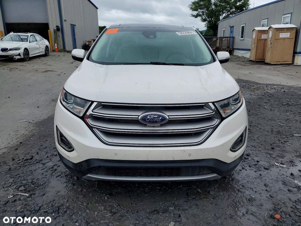 Ford Edge - 8