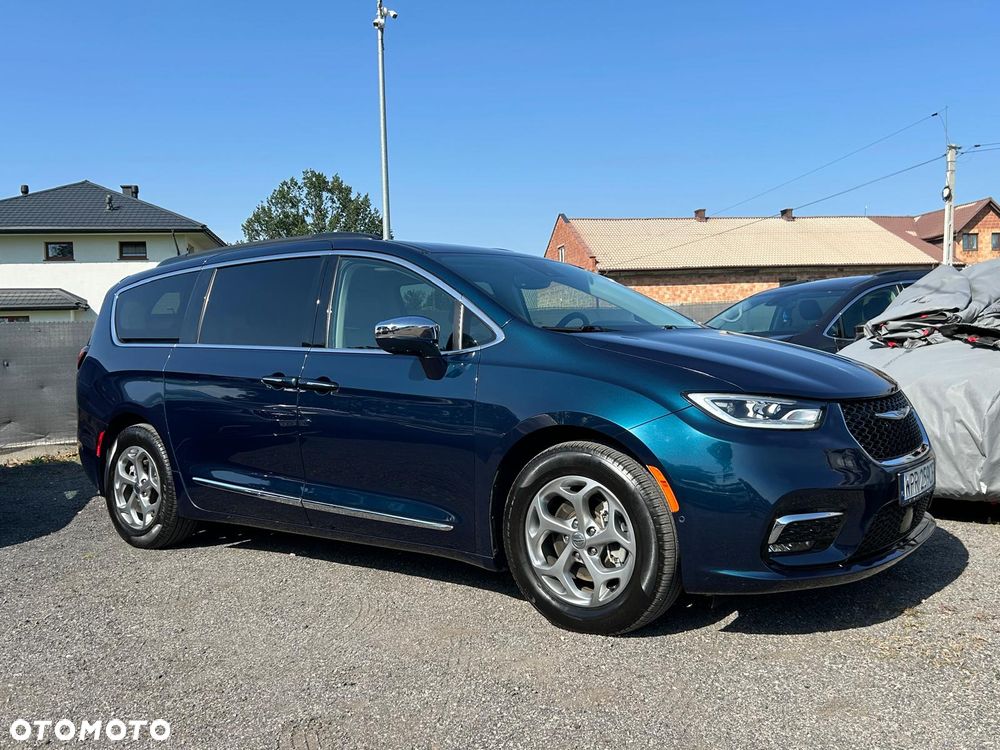 Chrysler Pacifica - 21