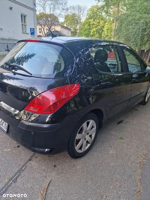 Peugeot 308 1.6 HDi Trendy Navtech - 5