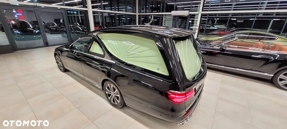 Mercedes-Benz Klasa E 200 d Exclusive - 25