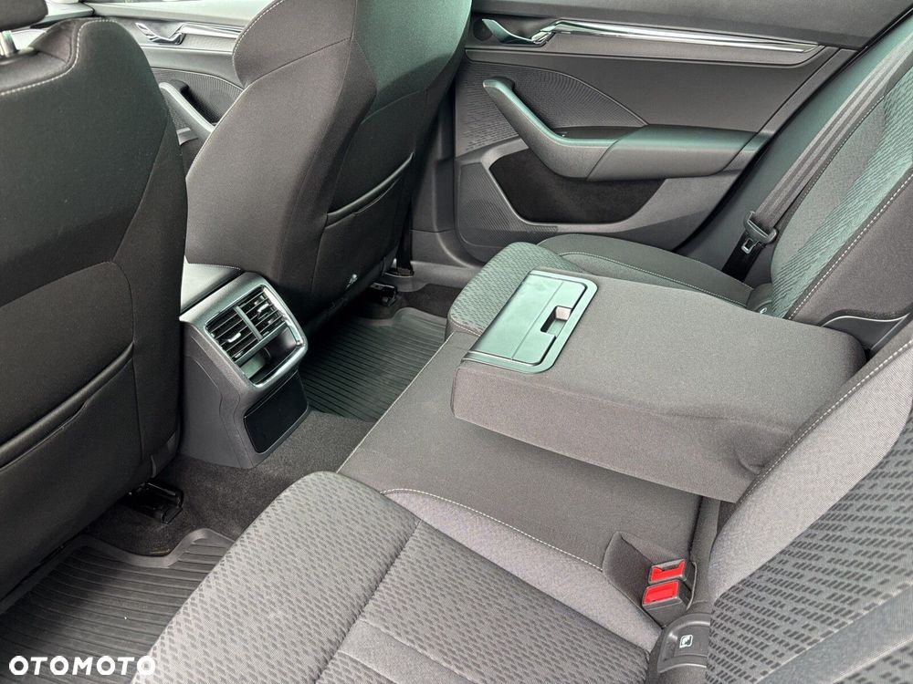 Skoda Octavia 2.0 TDI Style DSG - 17