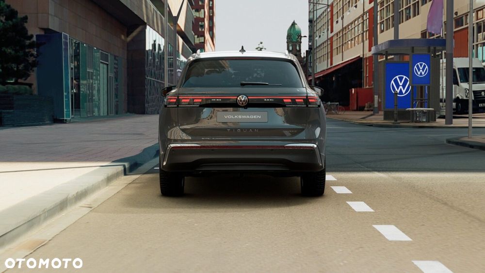 Volkswagen Tiguan - 9