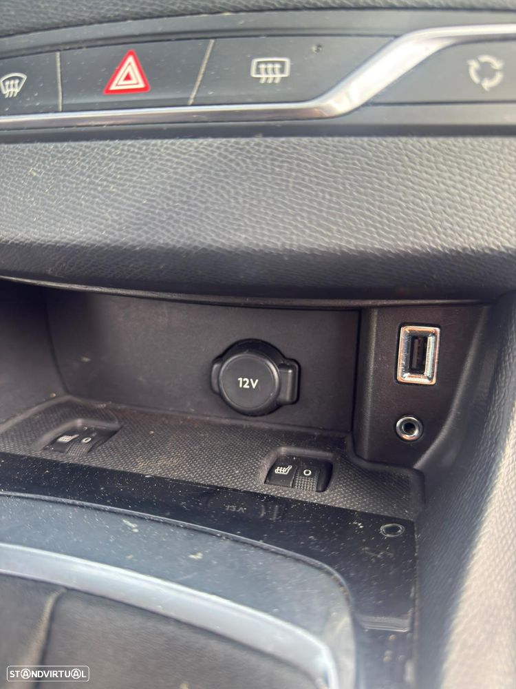 Peugeot 308 SW BlueHDi 120 Stop & Start Business-Line - 19