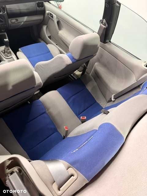 Volkswagen Golf - 3
