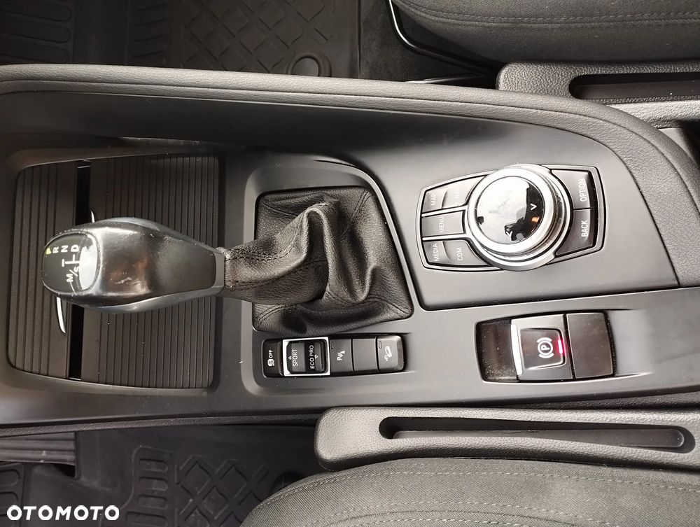 BMW X1 xDrive18d - 8