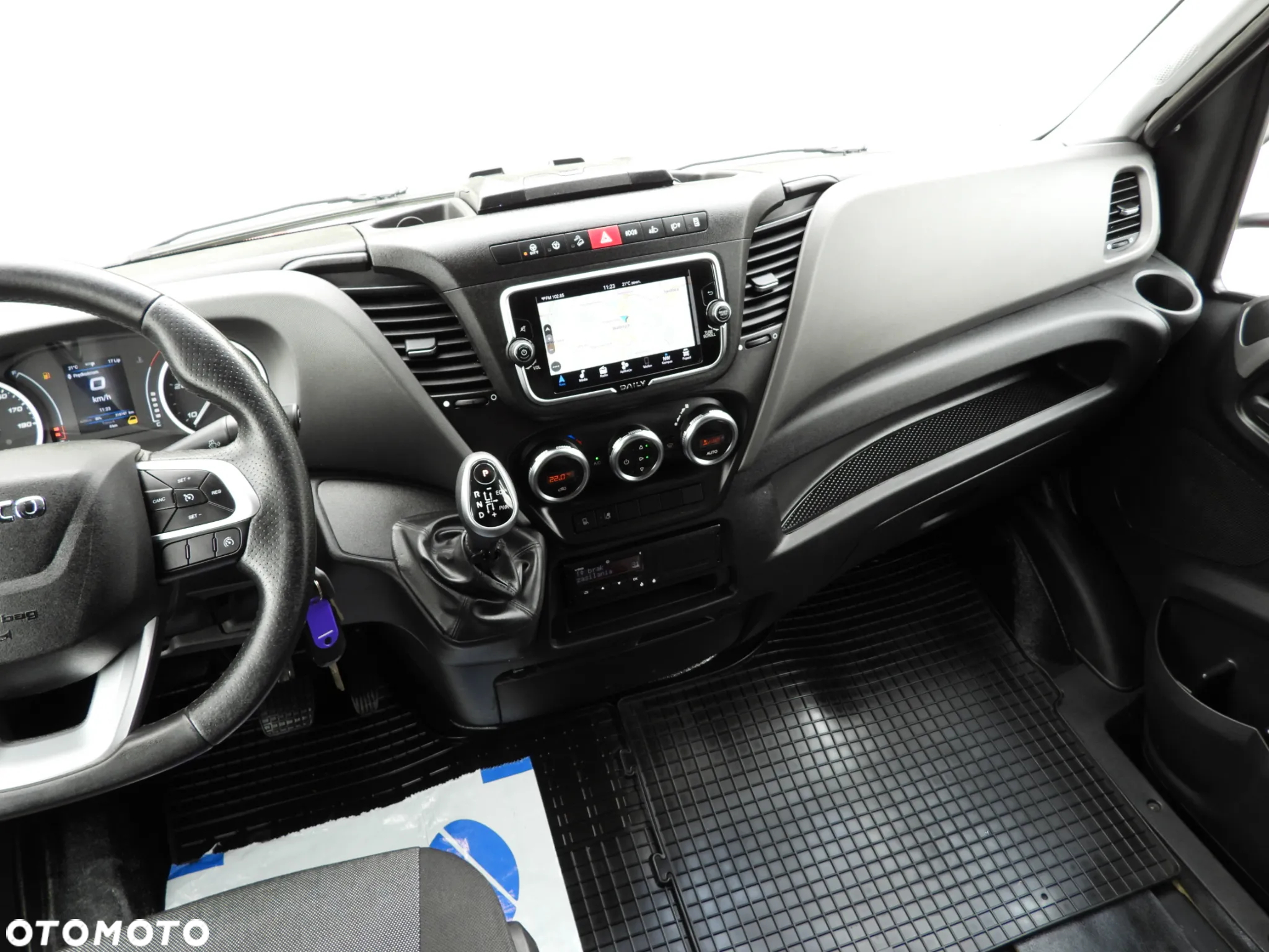 Iveco DAILY 35S21 PLANDEKA 10 PALET WEBASTO TEMPOMAT NAWIGACJA LEDY PNEUMATYKA AUTOMAT HI-MATIC KLIMATYZACJA 210KM [ 484924 ] - 28