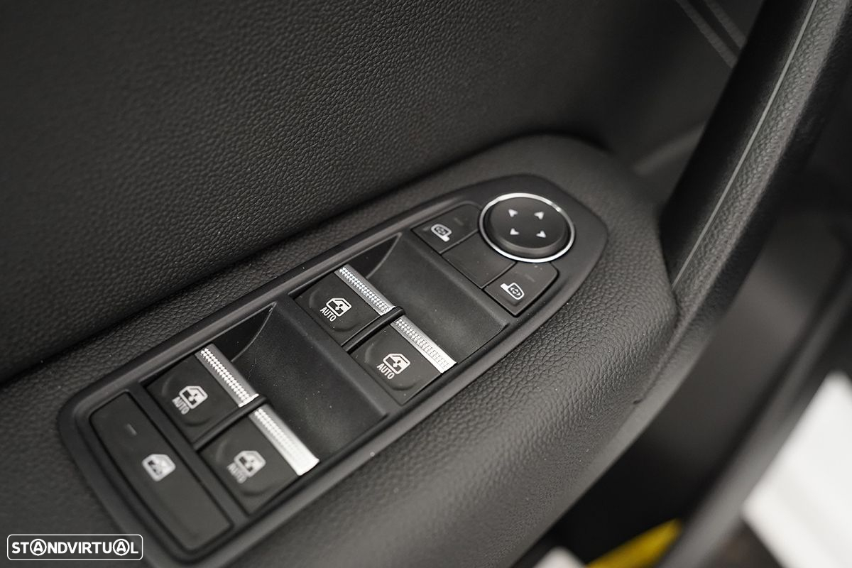 Renault Captur 1.0 TCe Techno Bi-Fuel - 21