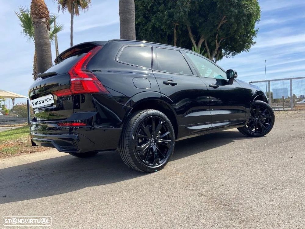 Volvo XC 60 2.0 T6 PHEV Black Edition AWD - 32