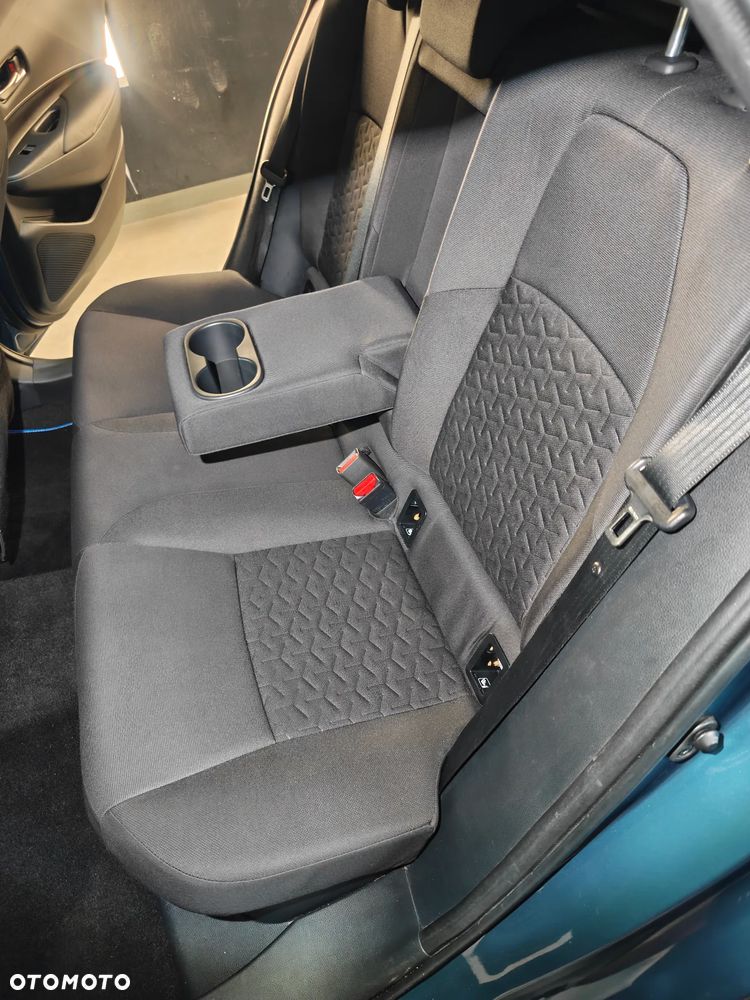 Toyota Corolla - 23