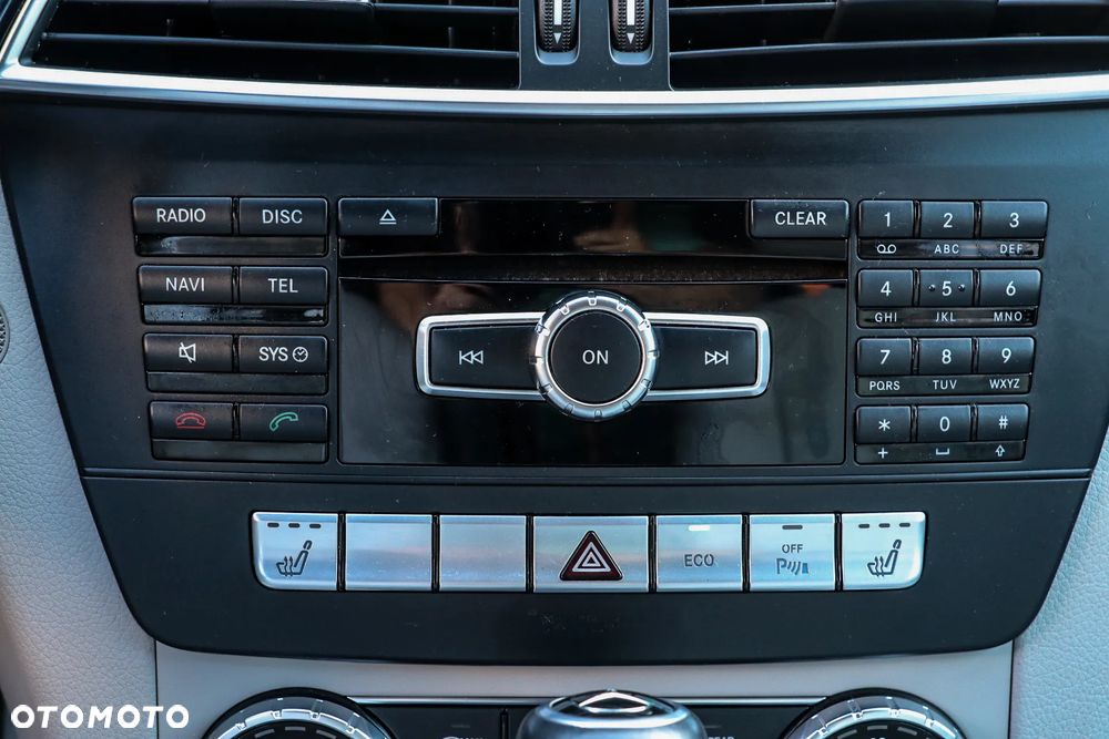 Mercedes-Benz Klasa C 200 CDI DPF Automatik Elegance - 36