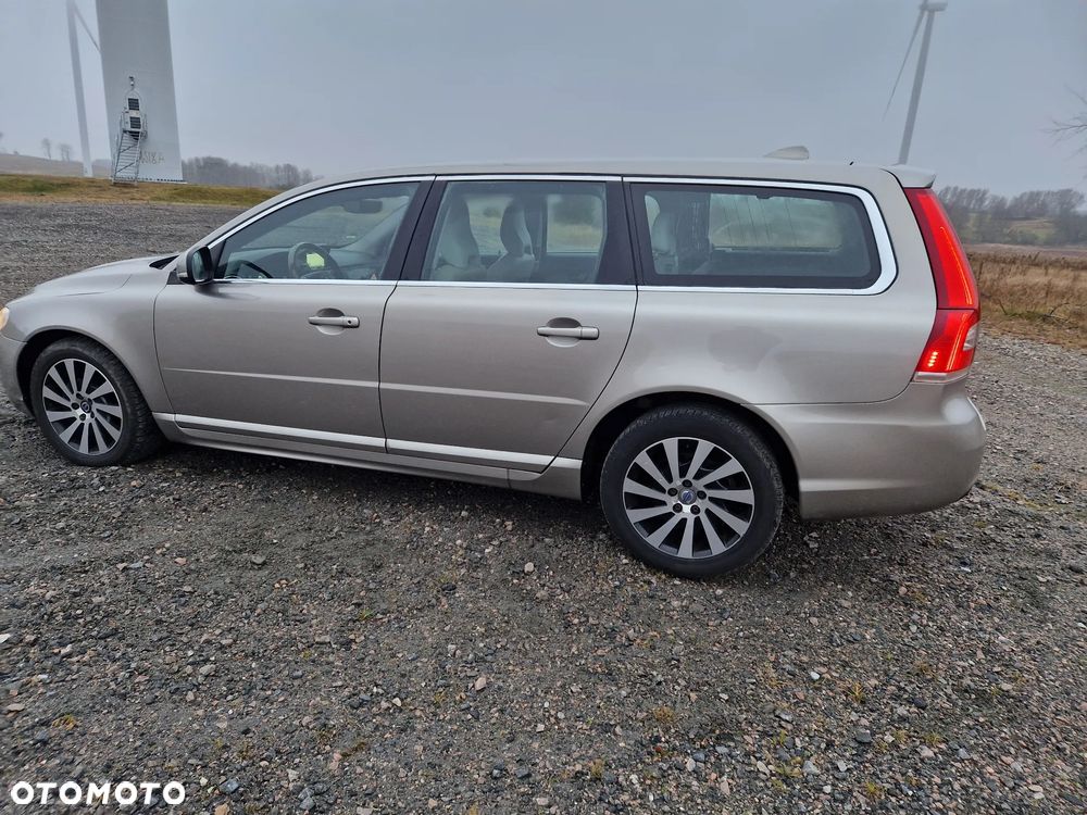 Volvo V70 D4 Momentum - 6