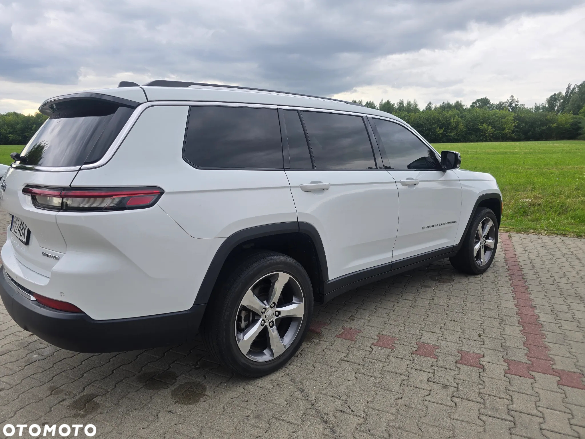Jeep Grand Cherokee - 9