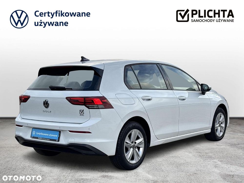 Volkswagen Golf - 6
