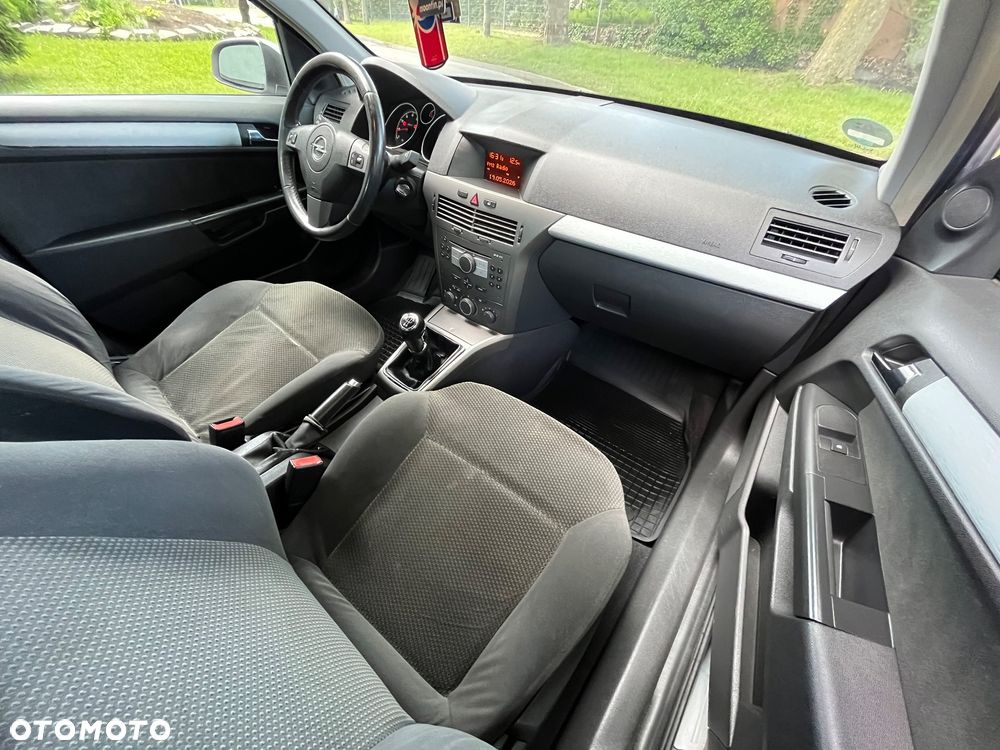 Opel Astra 1.6 Edition - 19
