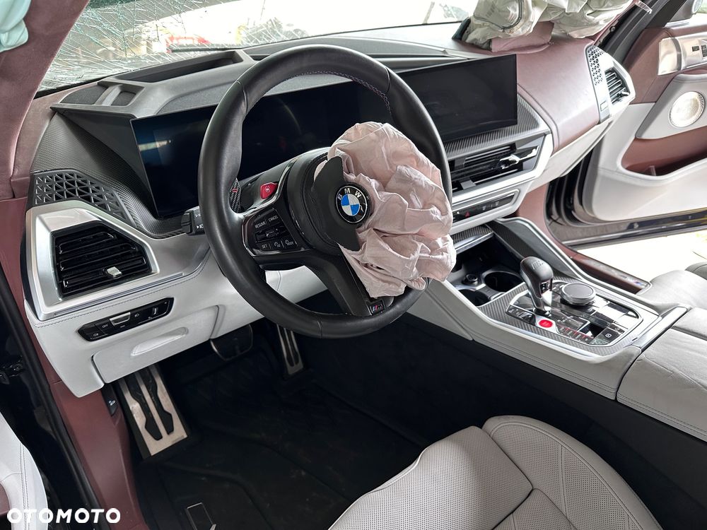 BMW XM PHEV sport - 13