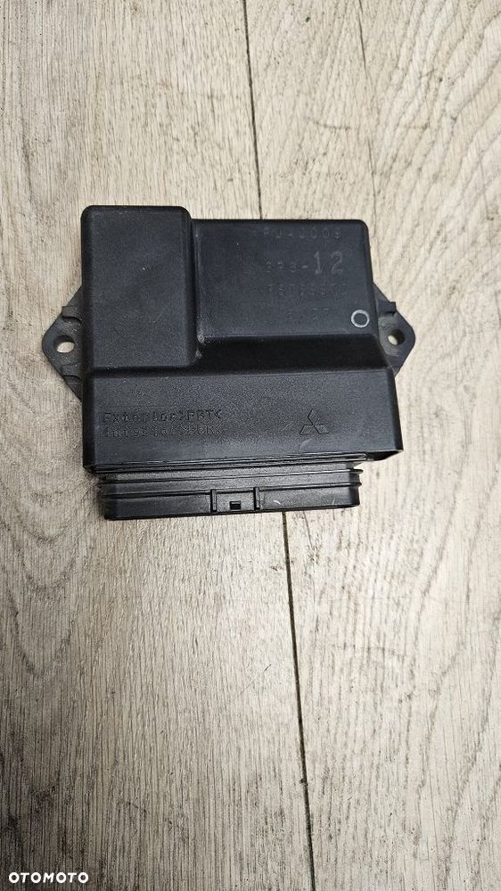 Moduł Zapłonowy ECU Yamaha FJR 1300 06-12  F8T83372 - 4