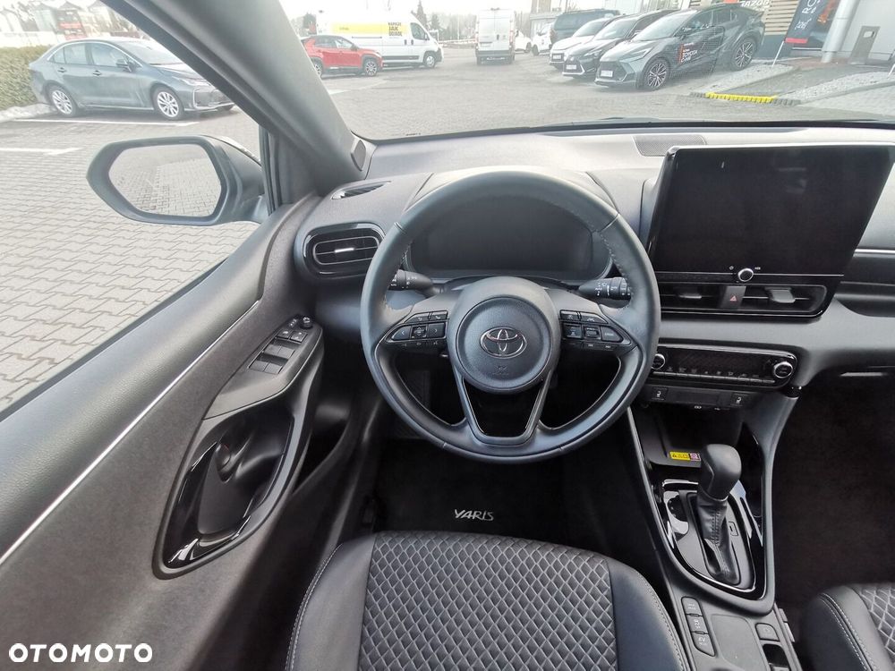 Toyota Yaris Hybrid 1.5 Executive - 14
