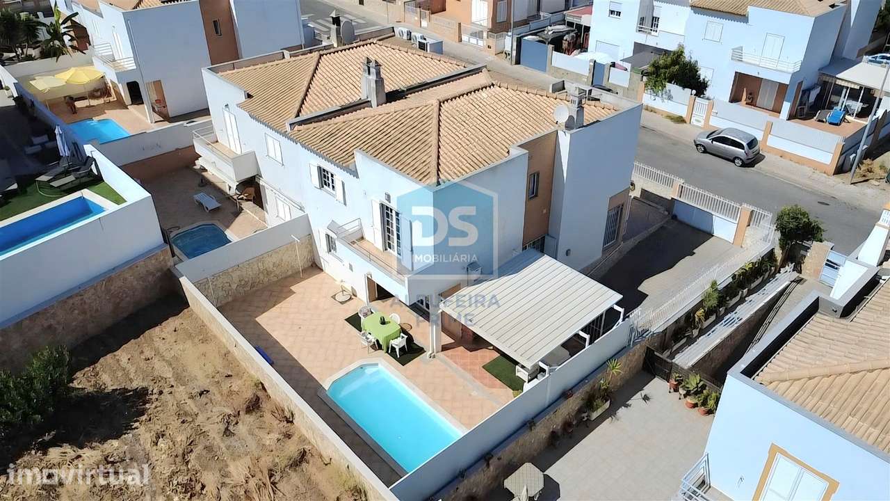 Moradia Geminada T3 Venda em Albufeira e Olhos de Água,Albufeira - Grande imagem: 2/41