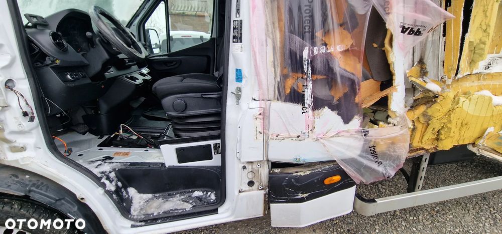 Mercedes-Benz Sprinter - 19