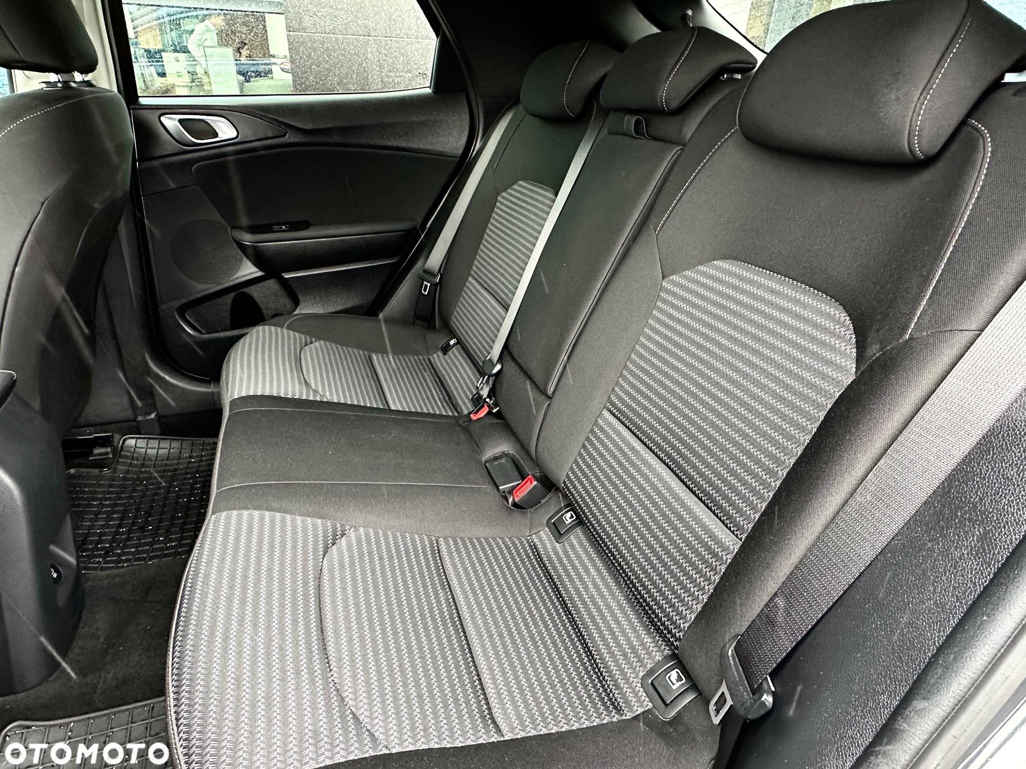 Kia XCeed - 8