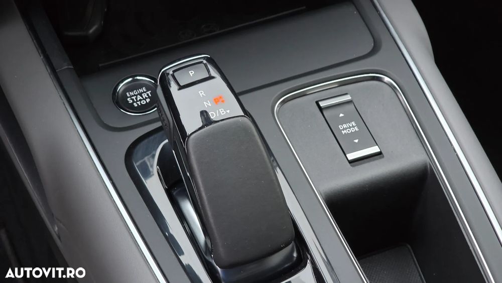 Citroën C5 Aircross 1.6 PHEV FWD 225 EAT8 Shine - 28