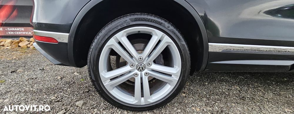 Volkswagen Touareg - 18