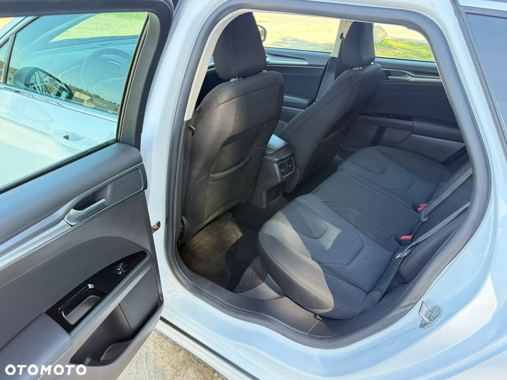 Ford Mondeo 2.0 TDCi STart-Stopp Titanium - 8