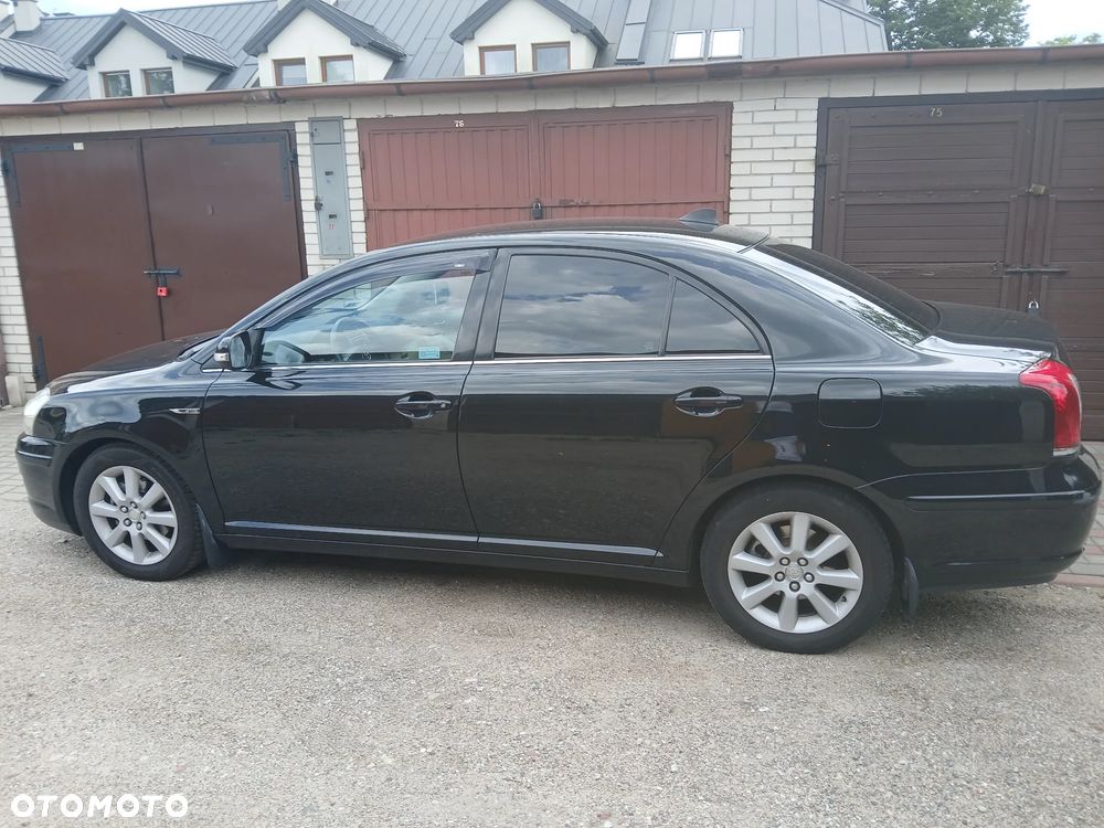 Toyota Avensis 1.8 VVT-i Sol - 3