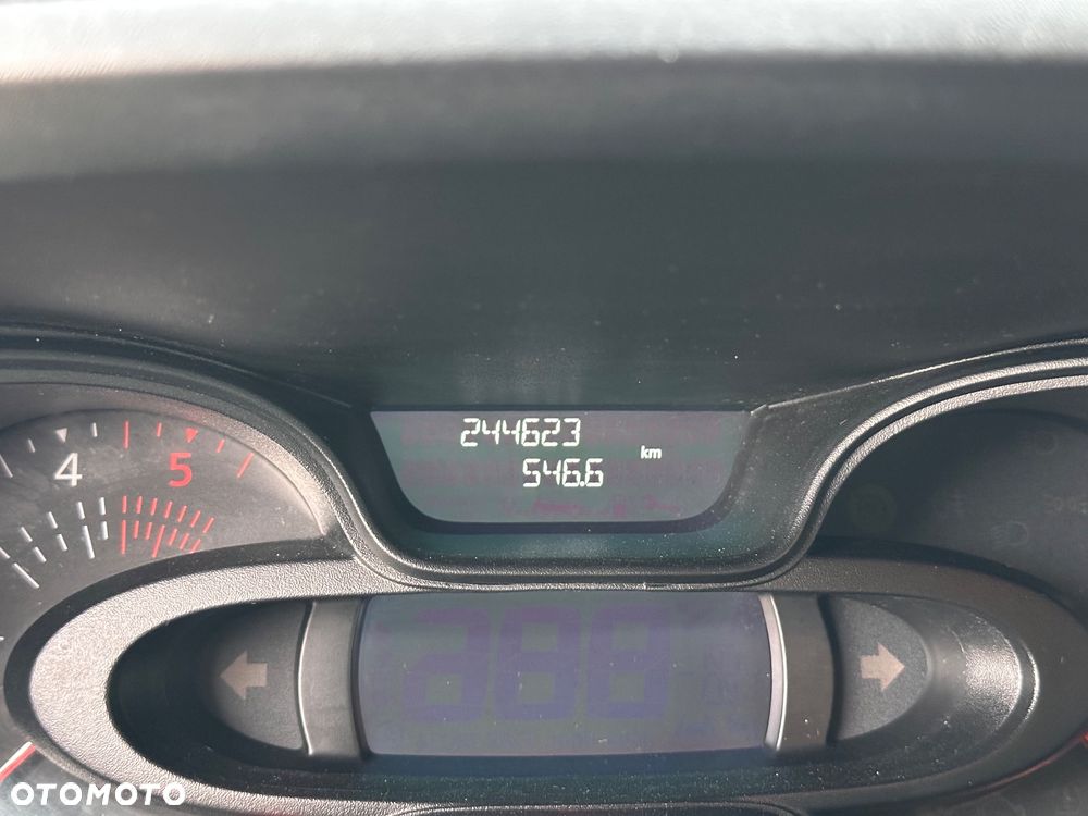 Renault Trafic - 16
