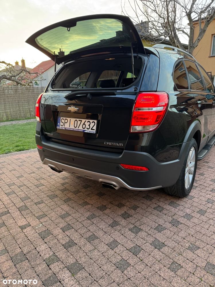 Chevrolet Captiva 2.2 D LTZ - 4