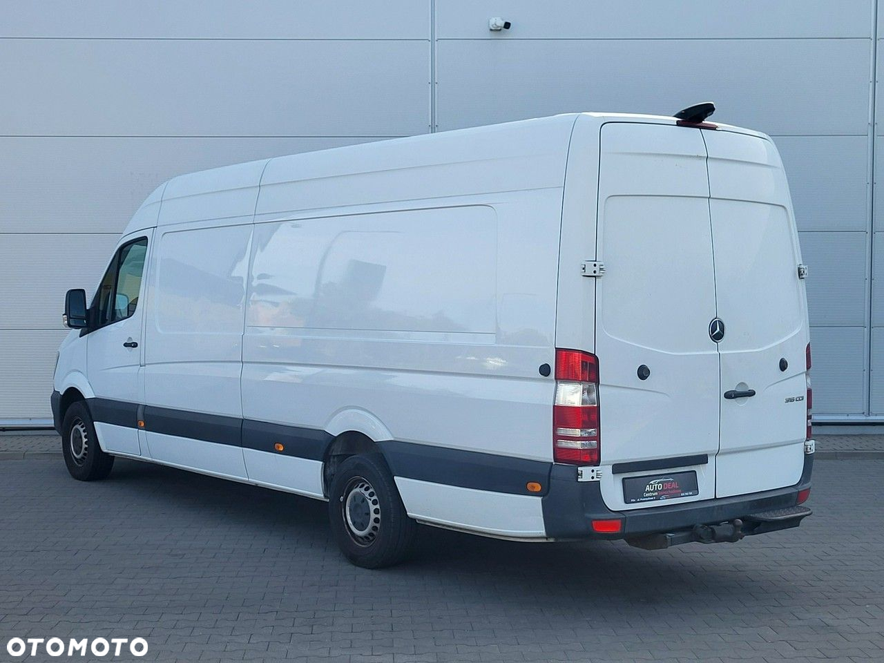 Mercedes-Benz Sprinter - 13