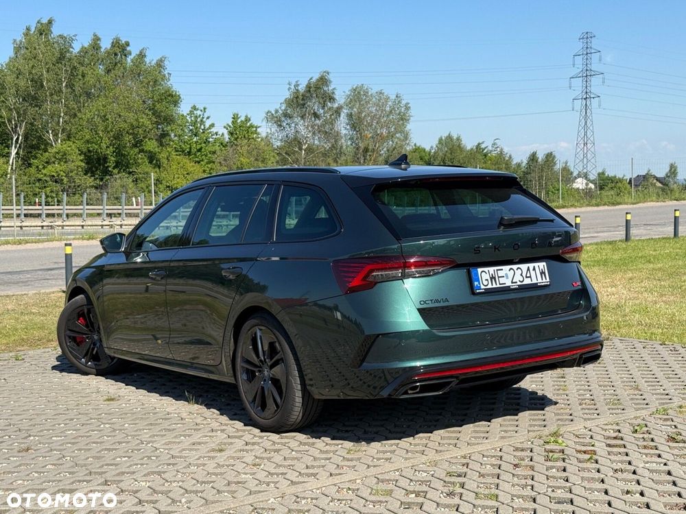 Skoda Octavia 2.0 TSI RS DSG - 8